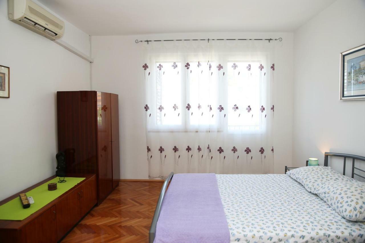 Seaside Apartment Tisno Luaran gambar